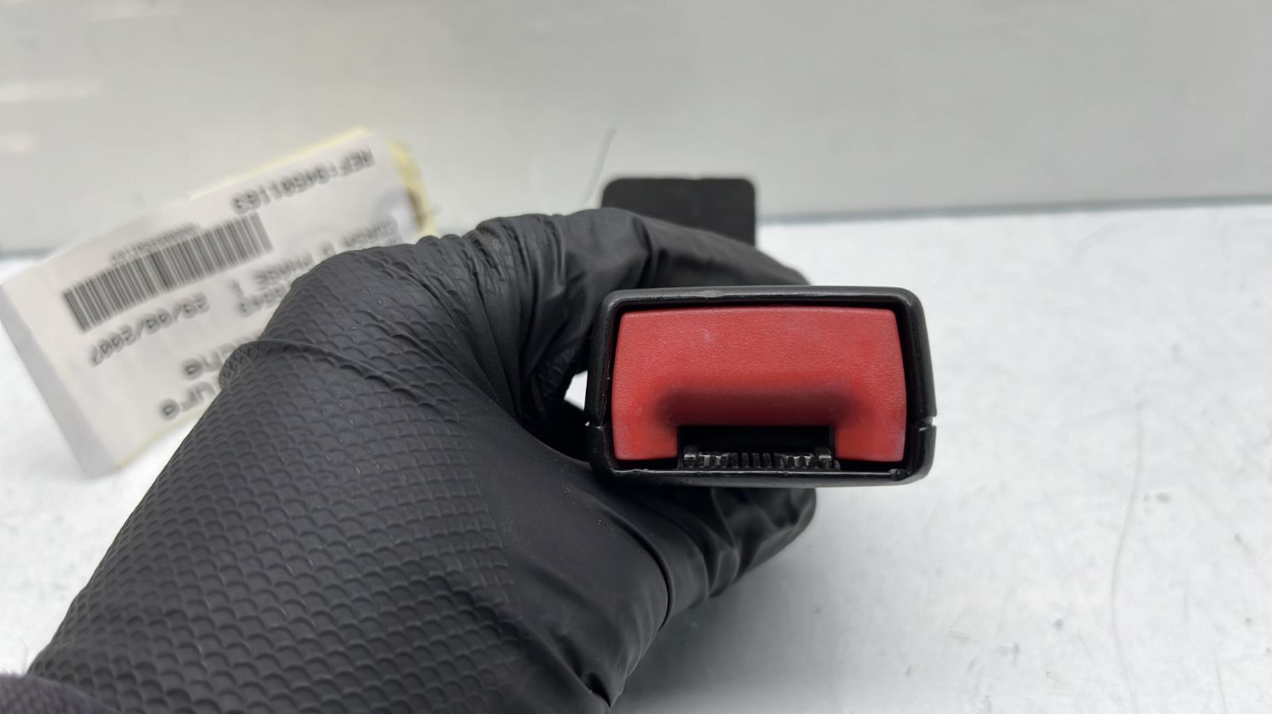 Aggancio cintura sicurezza posteriore sinistro OPEL CORSA D PHASE 1  - 1