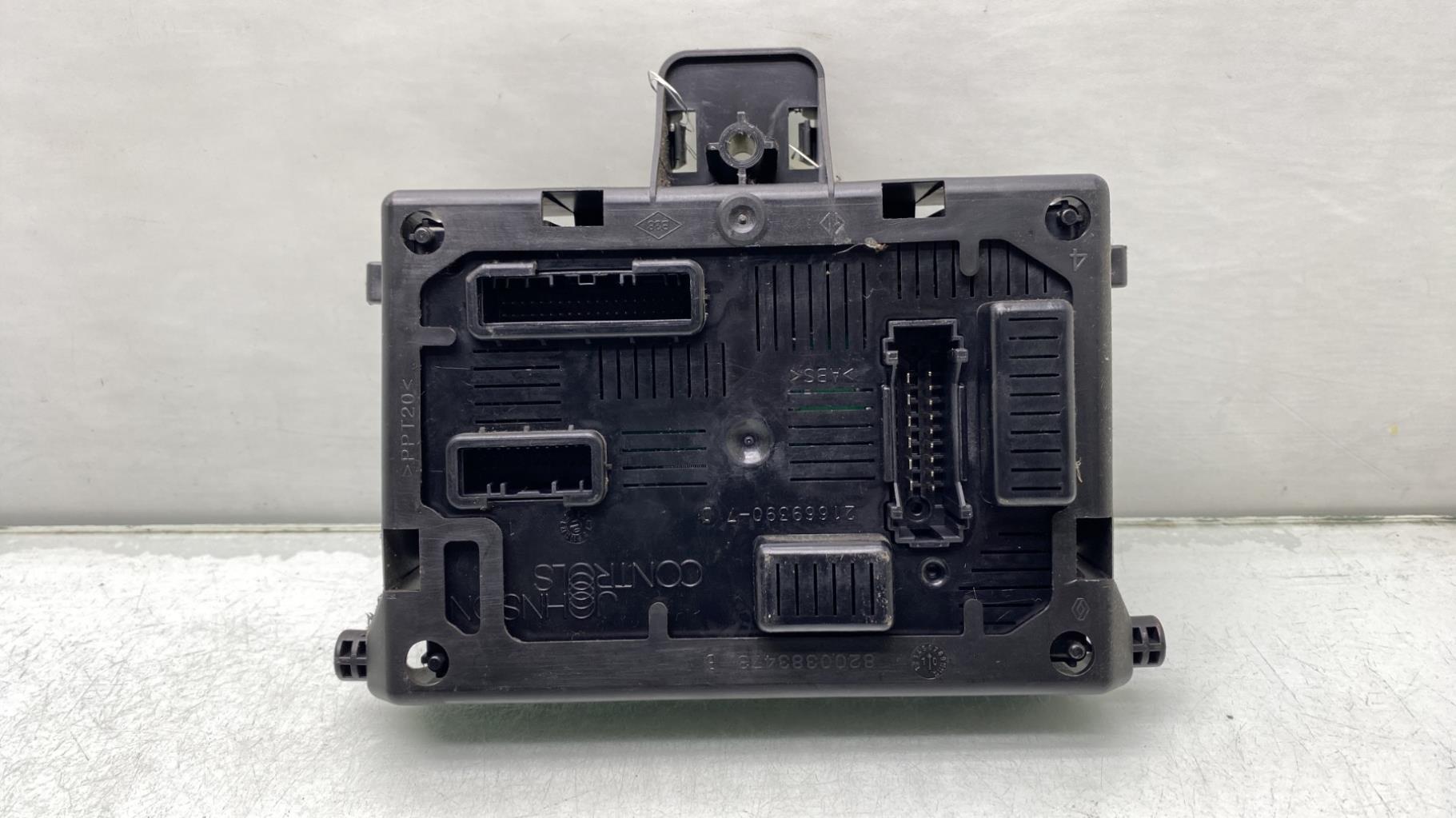 Boitier UCH RENAULT CLIO 3 PHASE 2 Diesel - 1
