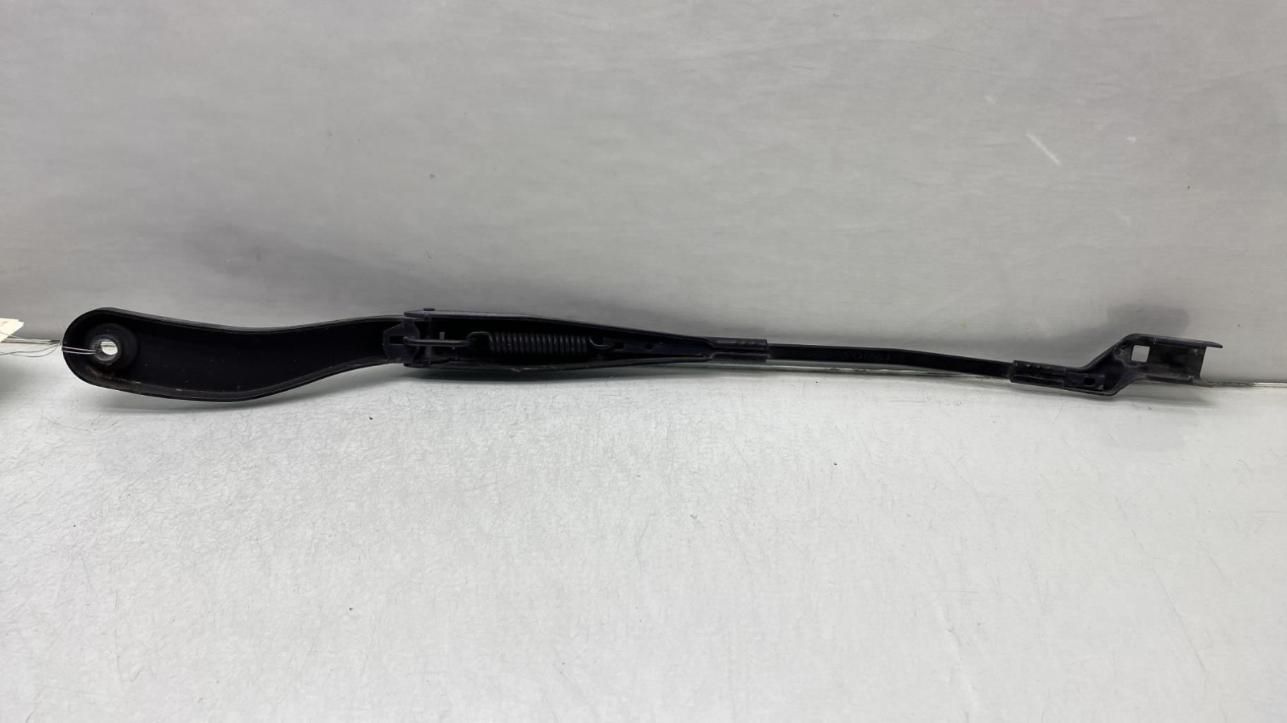 Braccio tergicristallo anteriore sinistro VOLVO C 30 PHASE 2 Diésel - 1