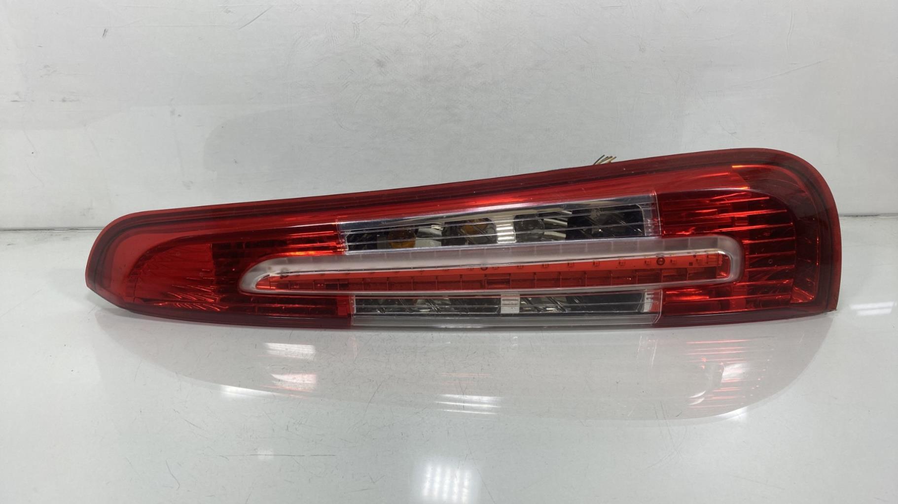 Fanale posteriore principale destro (luci) FORD C-MAX 1 PHASE 2 Diésel - 1