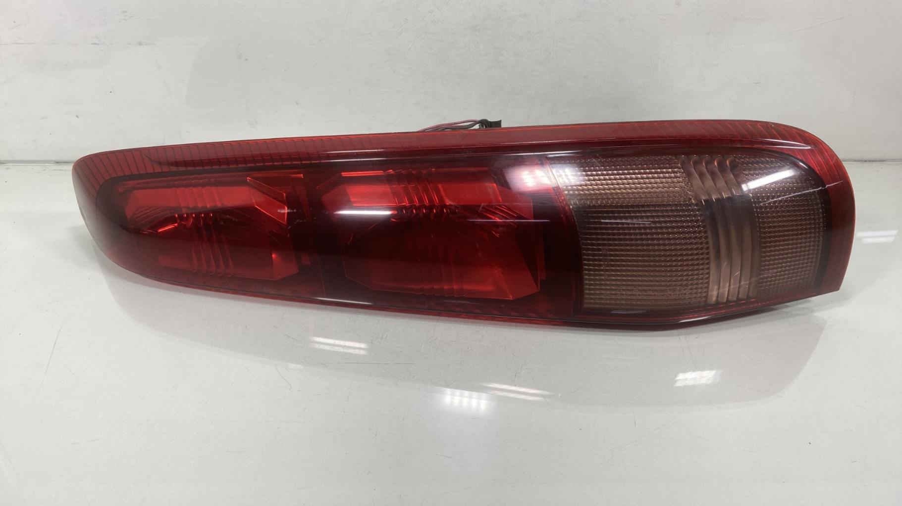 Fanale posteriore principale destro (luci) NISSAN X-TRAIL 1 PHASE 2 Diésel - 1