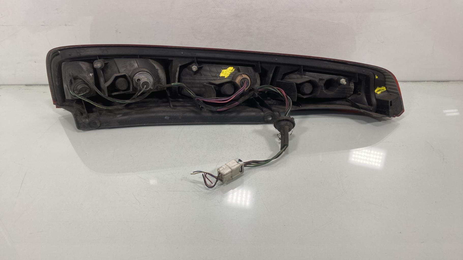 Fanale posteriore principale destro (luci) NISSAN X-TRAIL 1 PHASE 1 Diésel - 1
