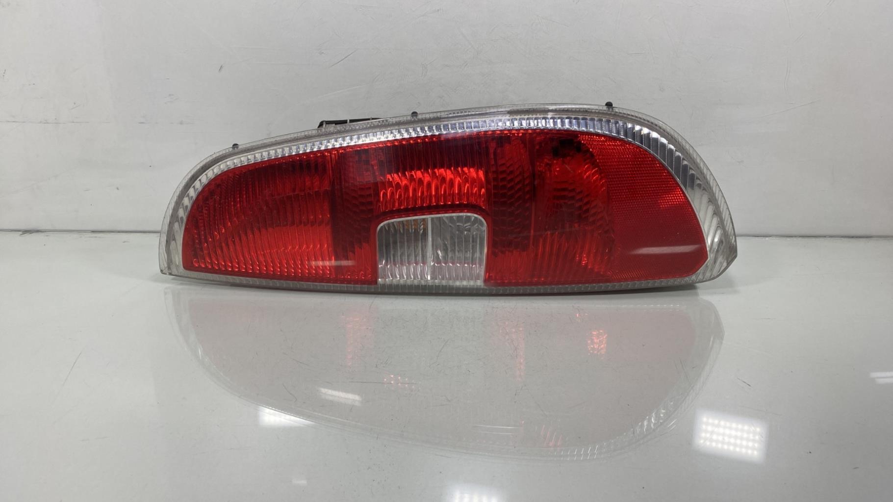 Fanale posteriore principale destro (luci) SKODA ROOMSTER PHASE 1 Diésel - 1