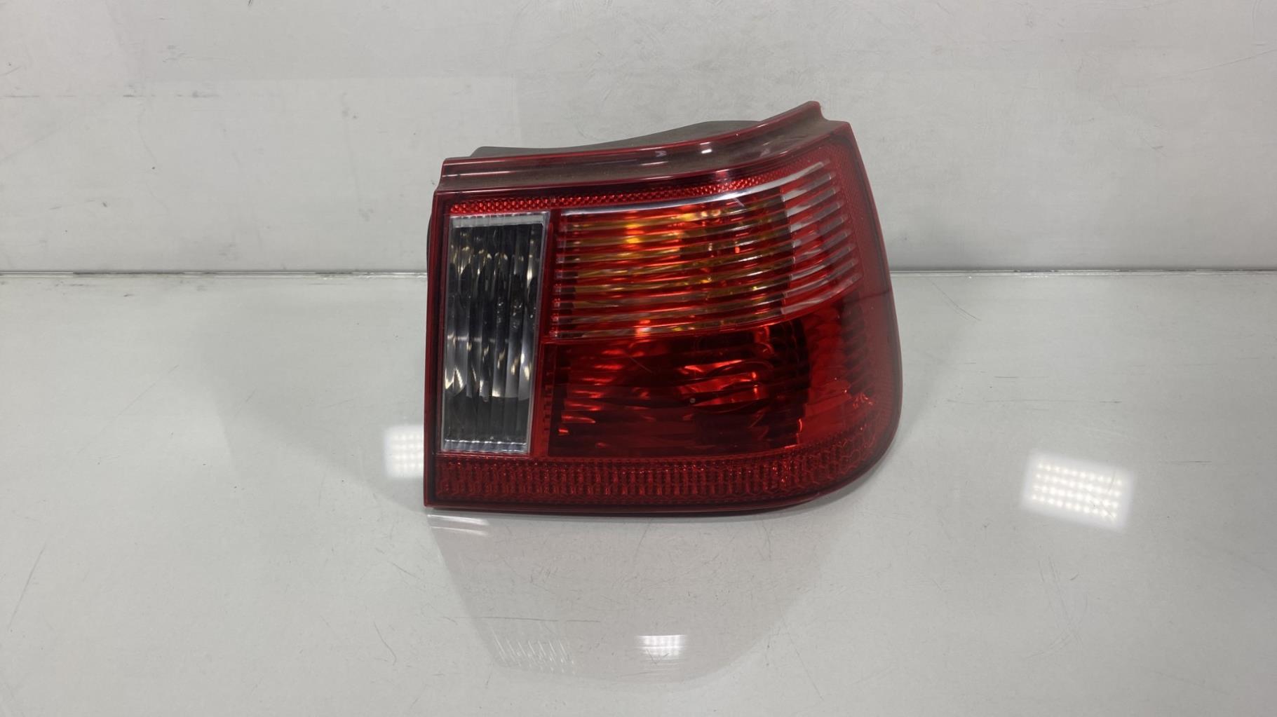 Fanale posteriore principale destro (luci) SEAT IBIZA 2 PHASE 3 Diésel - 1