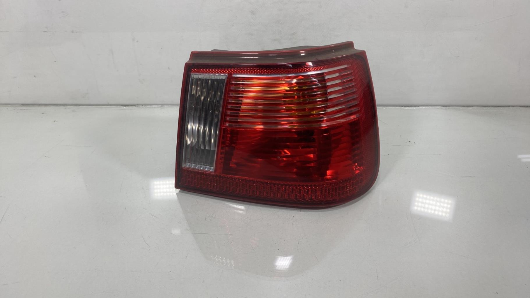 Fanale posteriore principale destro (luci) SEAT IBIZA 2 PHASE 3 Diésel - 1
