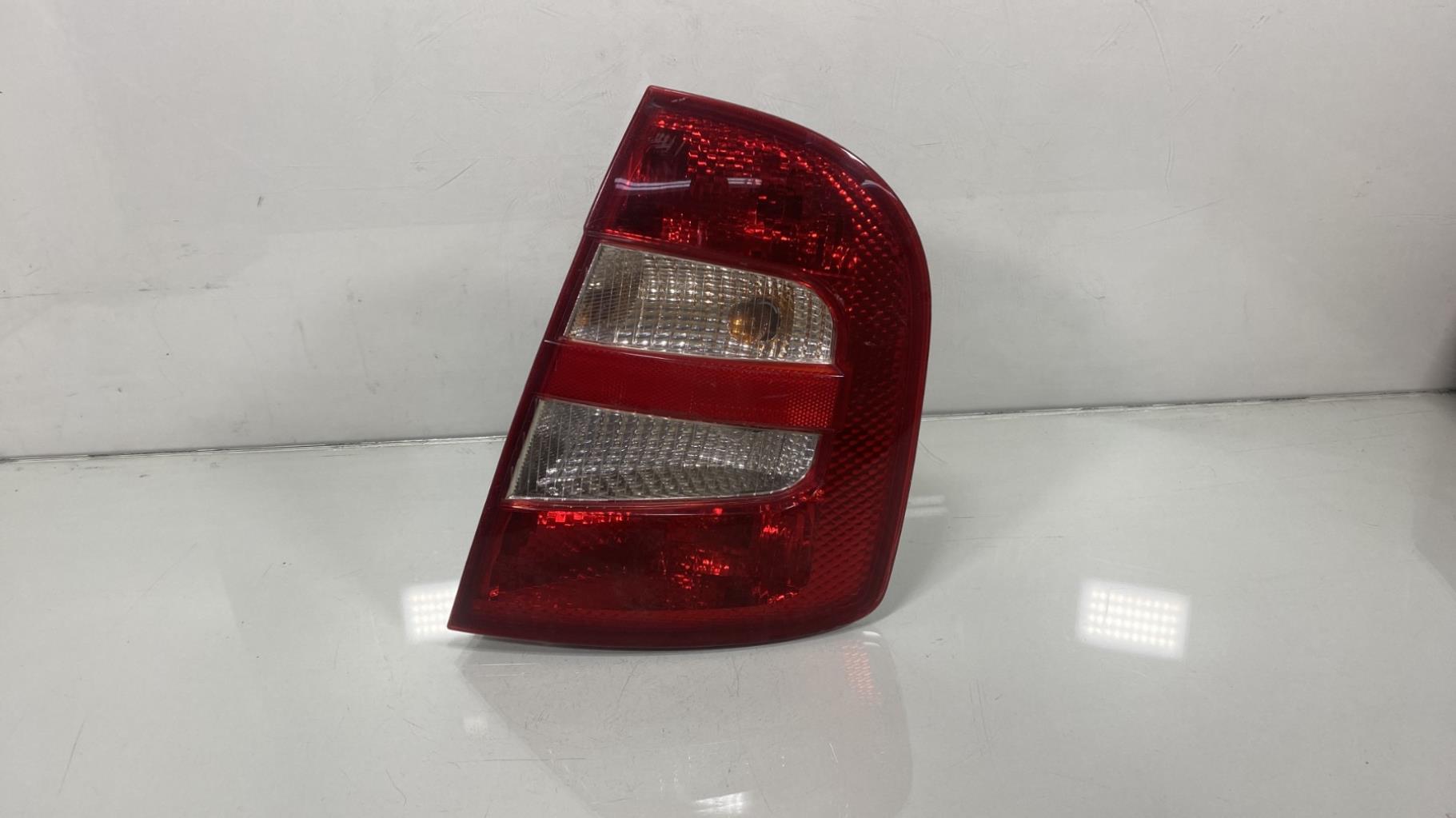 Fanale posteriore principale destro (luci) SKODA FABIA 1 PHASE 1 Diésel - 1