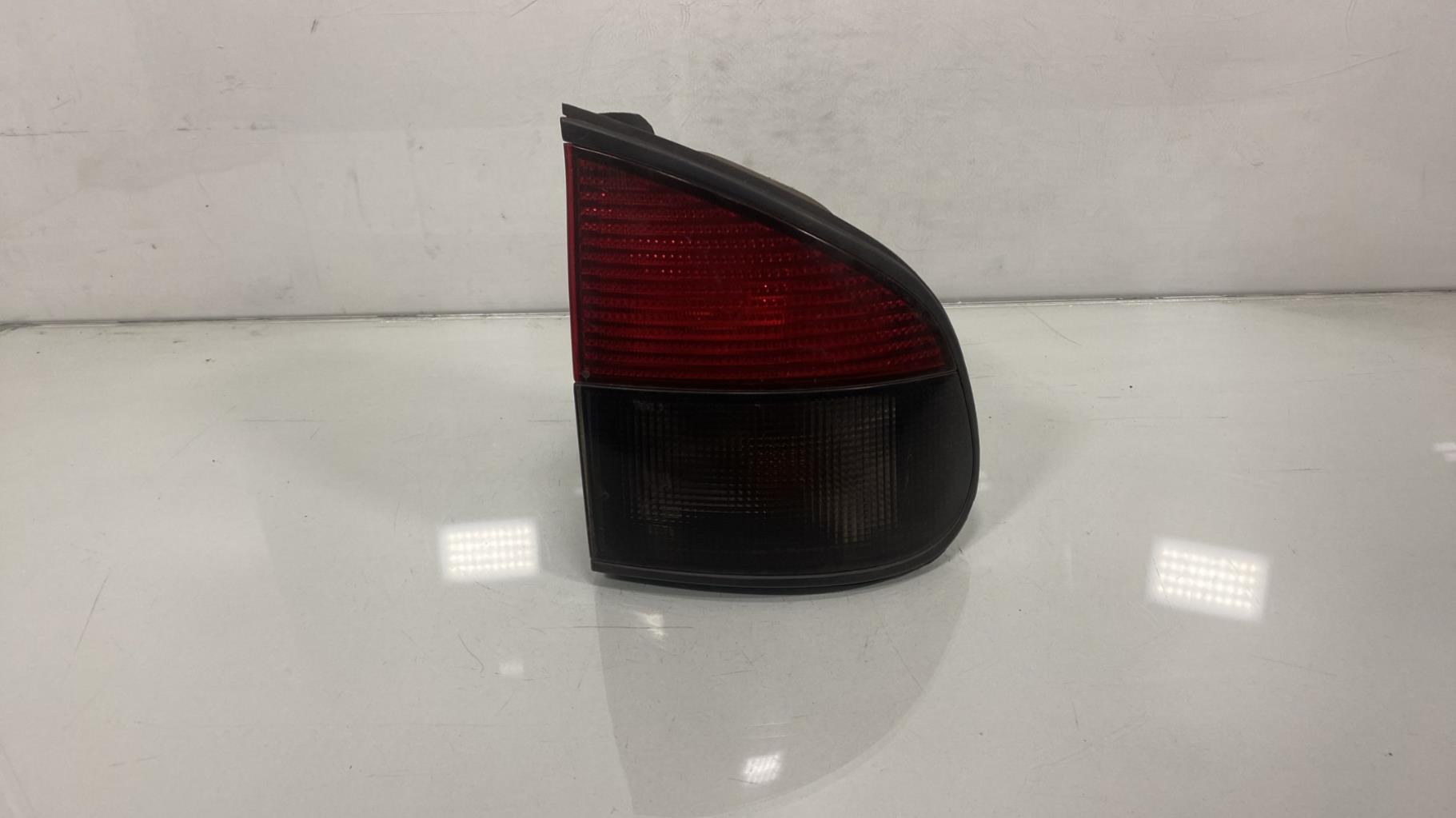 Fanale posteriore principale destro (luci) RENAULT SAFRANE PHASE 1 Diésel - 1