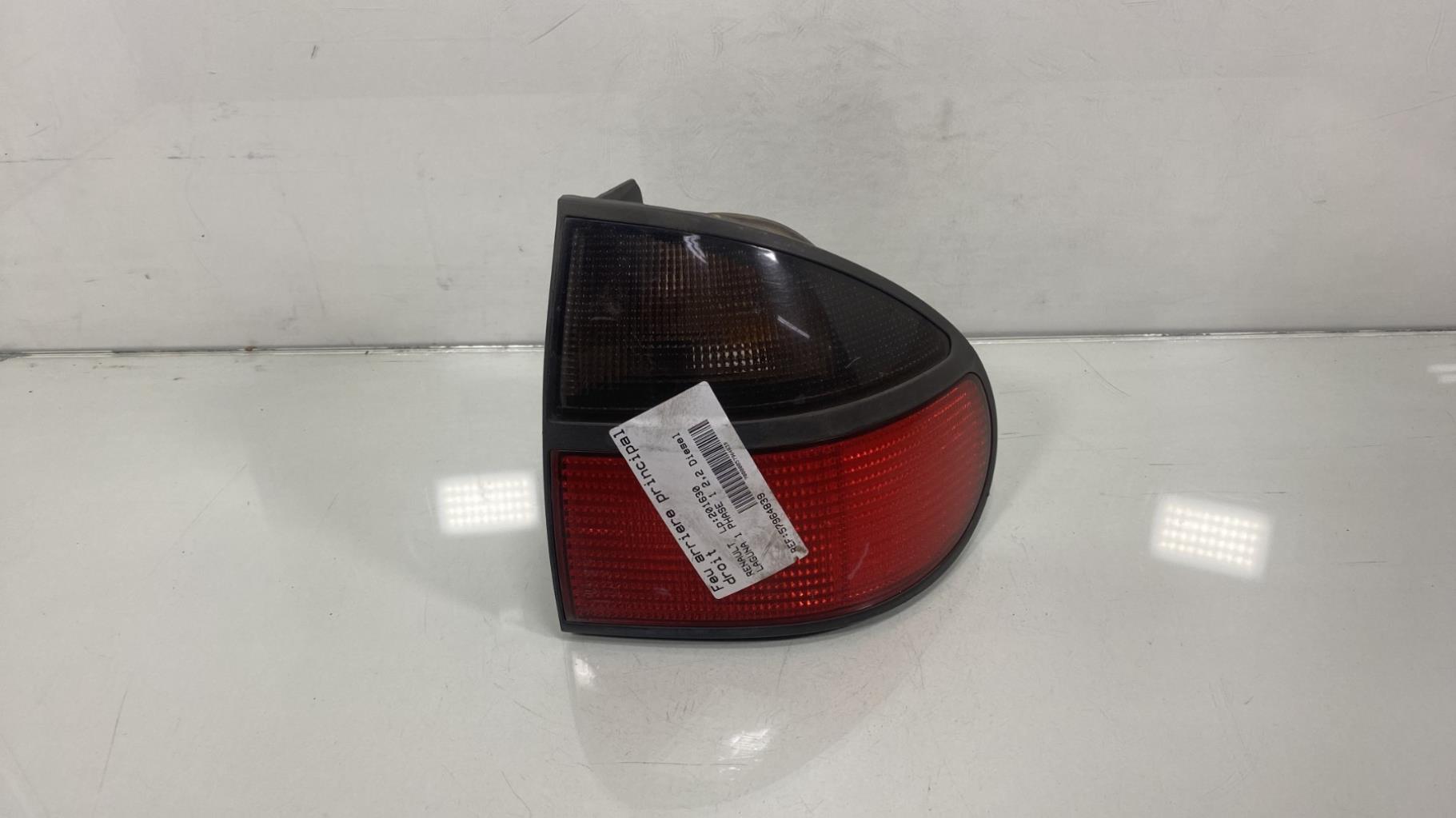 Fanale posteriore principale destro (luci) RENAULT LAGUNA 1 PHASE 1 Diésel - 1