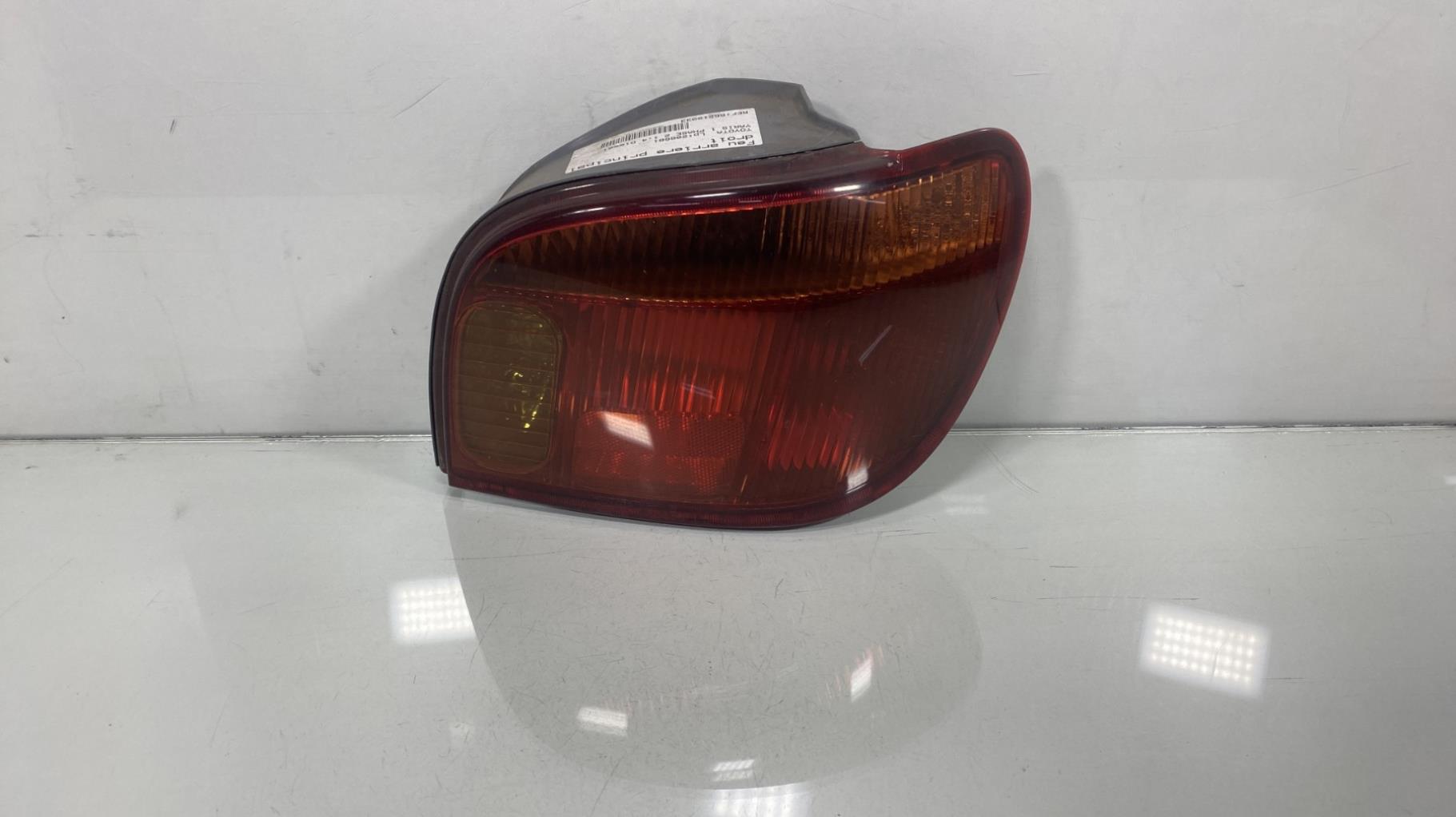 Fanale posteriore principale destro (luci) TOYOTA YARIS 1 PHASE 2 Diésel - 1