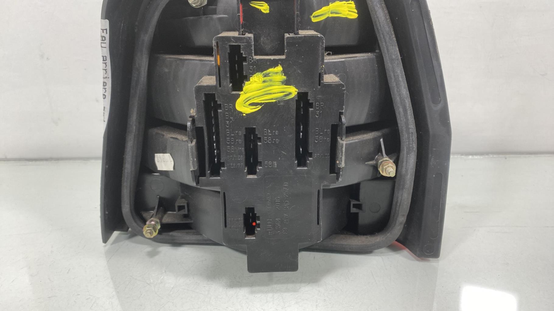 Fanale posteriore principale destro (luci) VOLKSWAGEN POLO 2 PHASE 2 COUPE  - 1