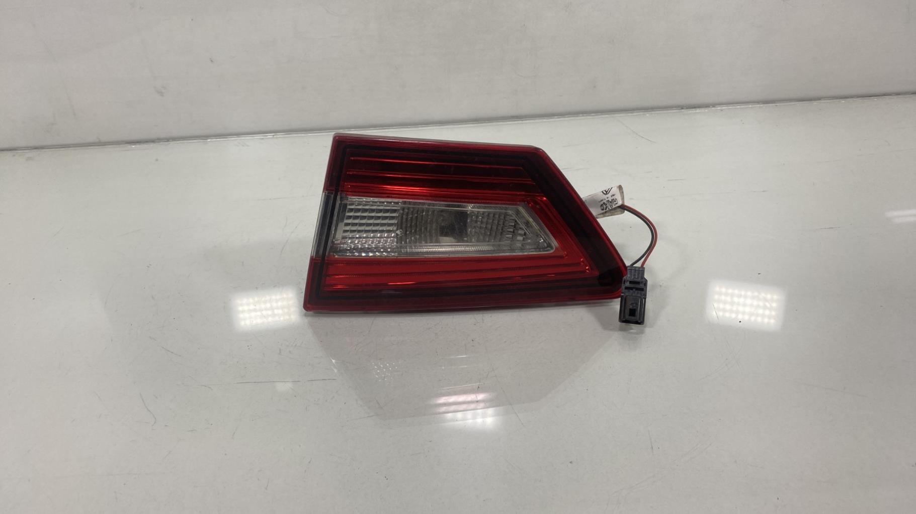 Feu arriere secondaire droit (feux) RENAULT CLIO 4 PHASE 1 Essence - 1