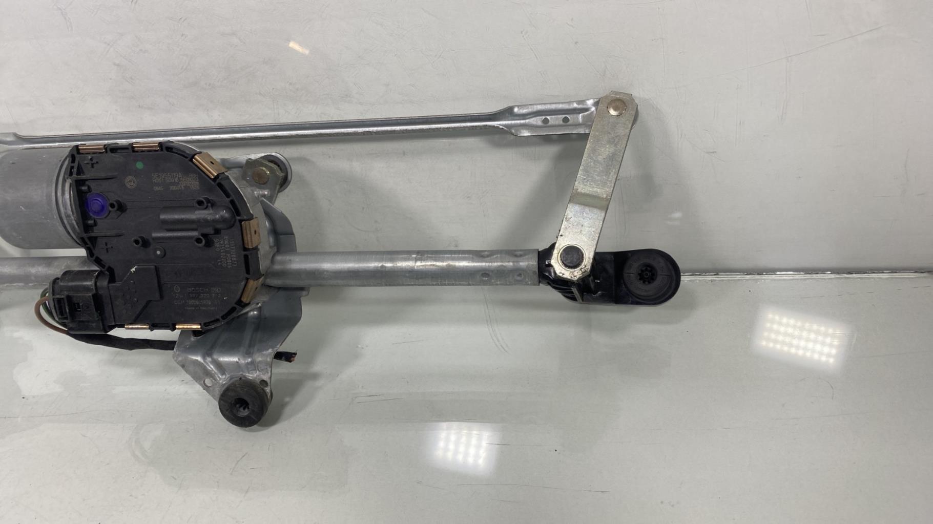 Motore tergicristallo anteriore SKODA OCTAVIA 3 PHASE 2 BREAK Gasolina - 1