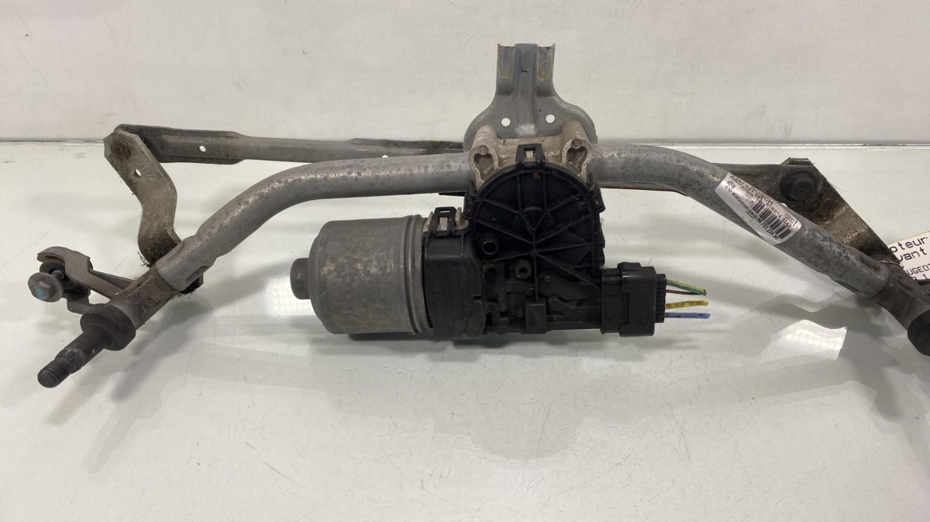 Motore tergicristallo anteriore PEUGEOT 208 1 PHASE 1 Gasolina - 1