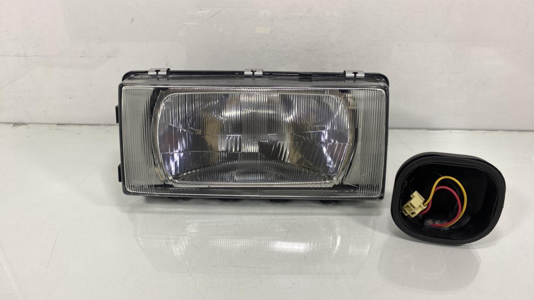 Gruppo ottico anteriore principale destro (luci)(faro) VOLVO 740  - 1