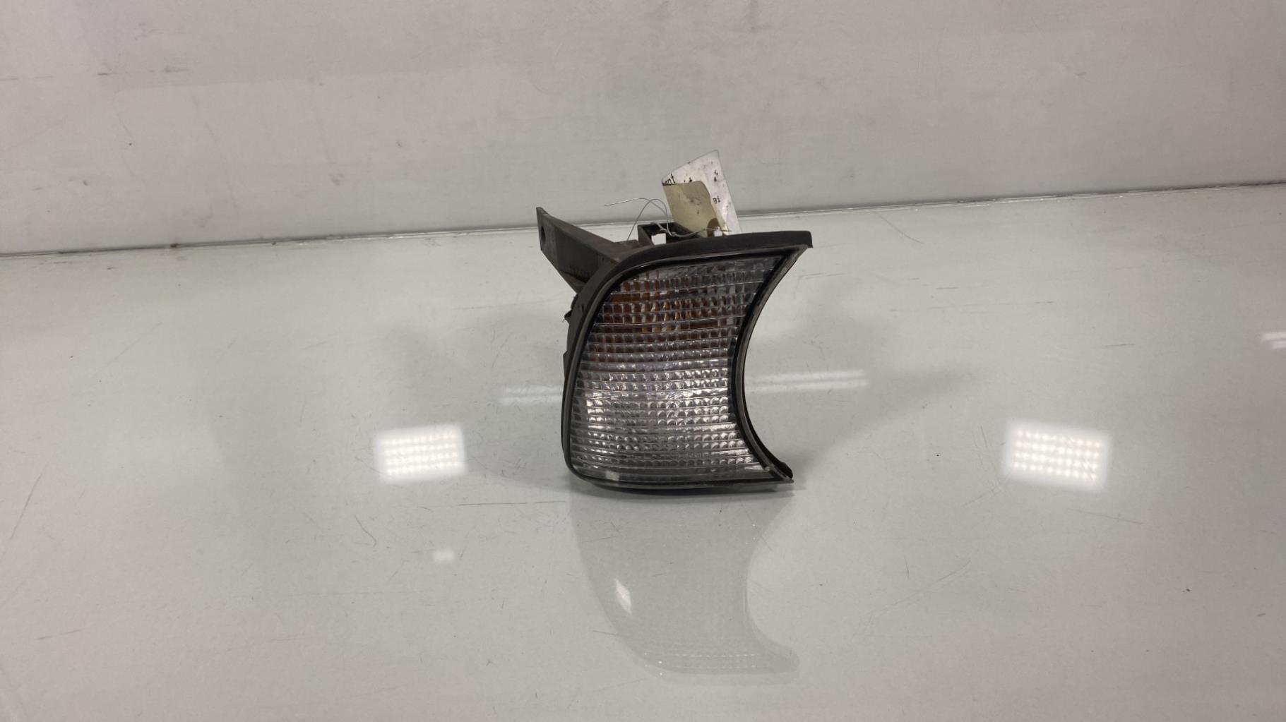 Gruppo ottico anteriore secondario destro (luci)(freccia) BMW SERIE 5 E34 Gasolina - 1