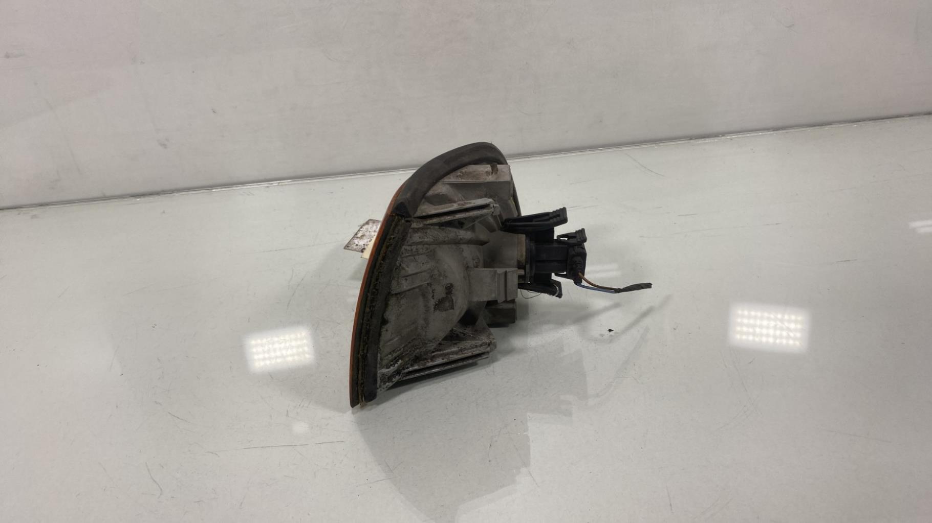 Gruppo ottico anteriore secondario destro (luci)(freccia) BMW SERIE 3 E36 COMPACT Gasolina - 1