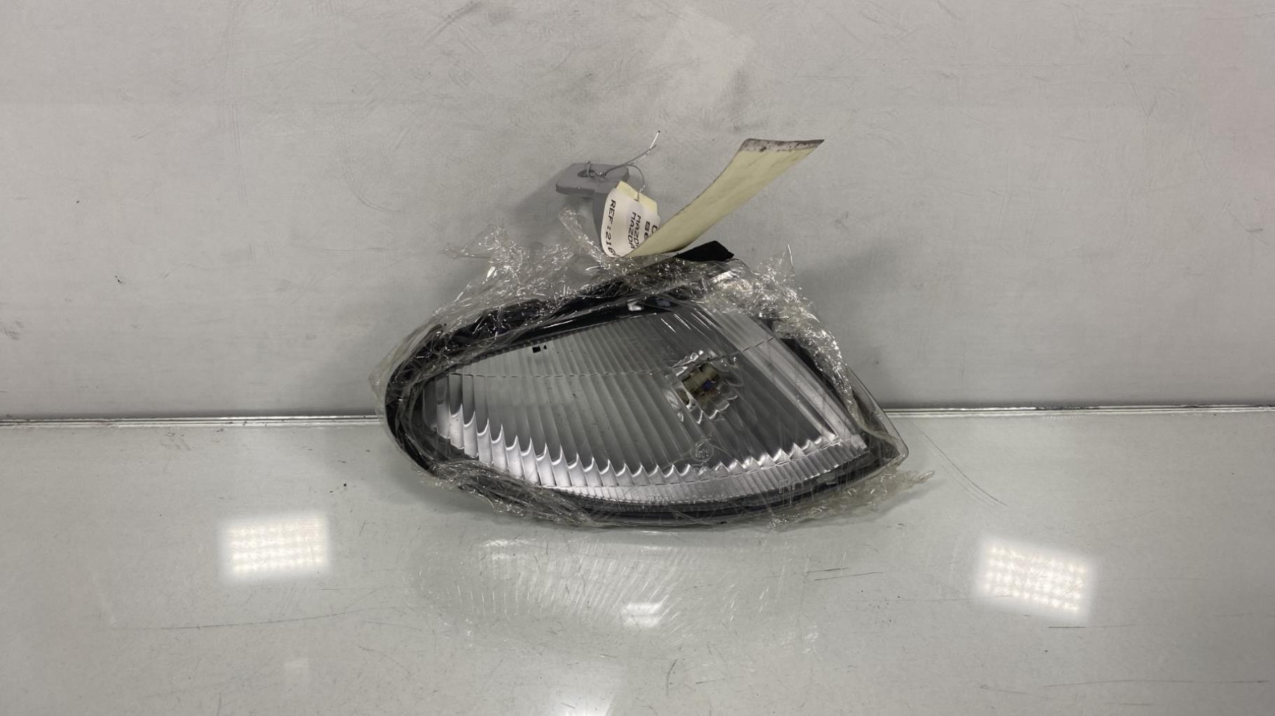 Gruppo ottico anteriore secondario destro (luci)(freccia) MAZDA 323 5  - 1