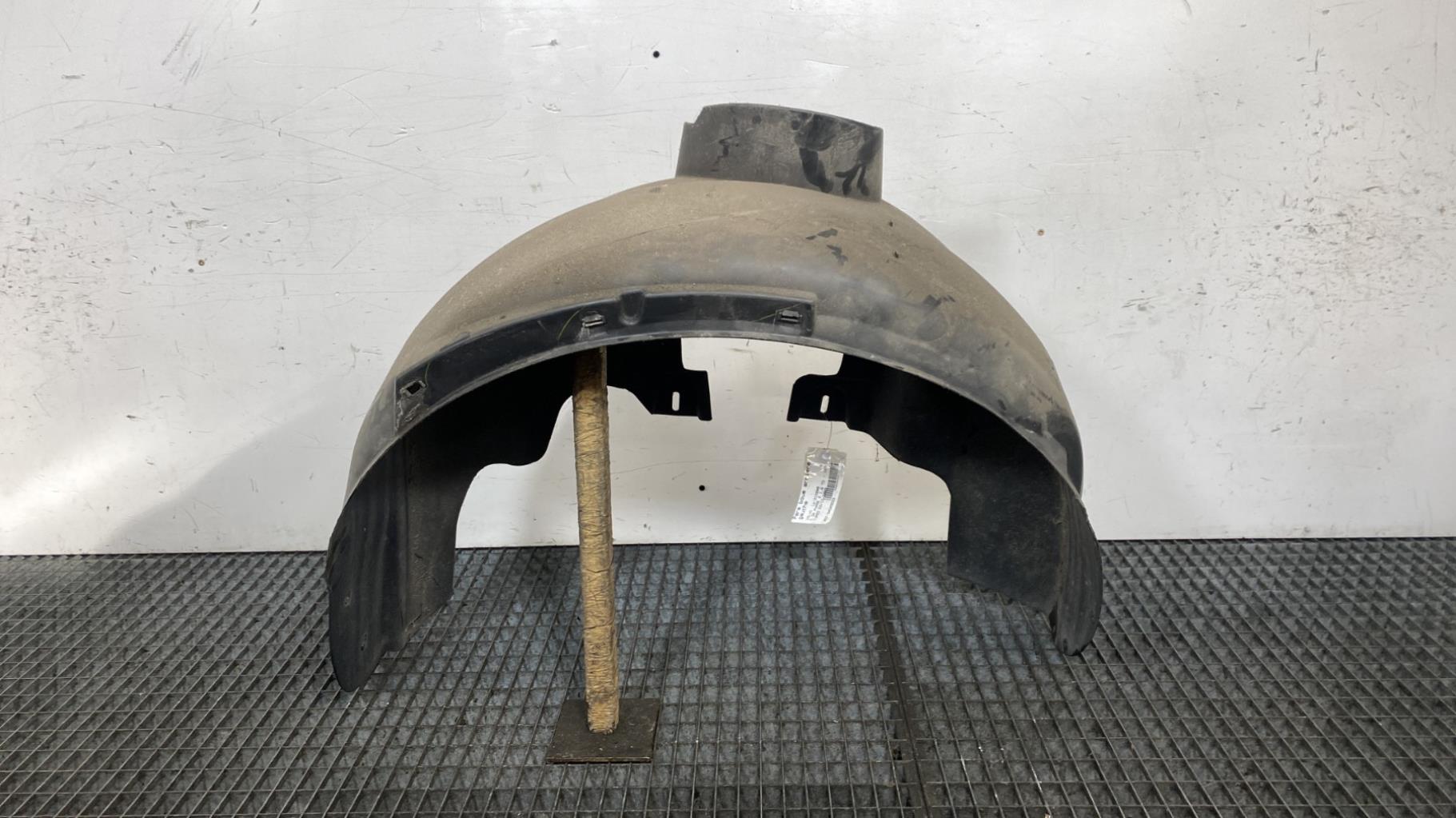 Parasale posteriore sinistro VOLVO C 30 PHASE 2 Diésel - 1