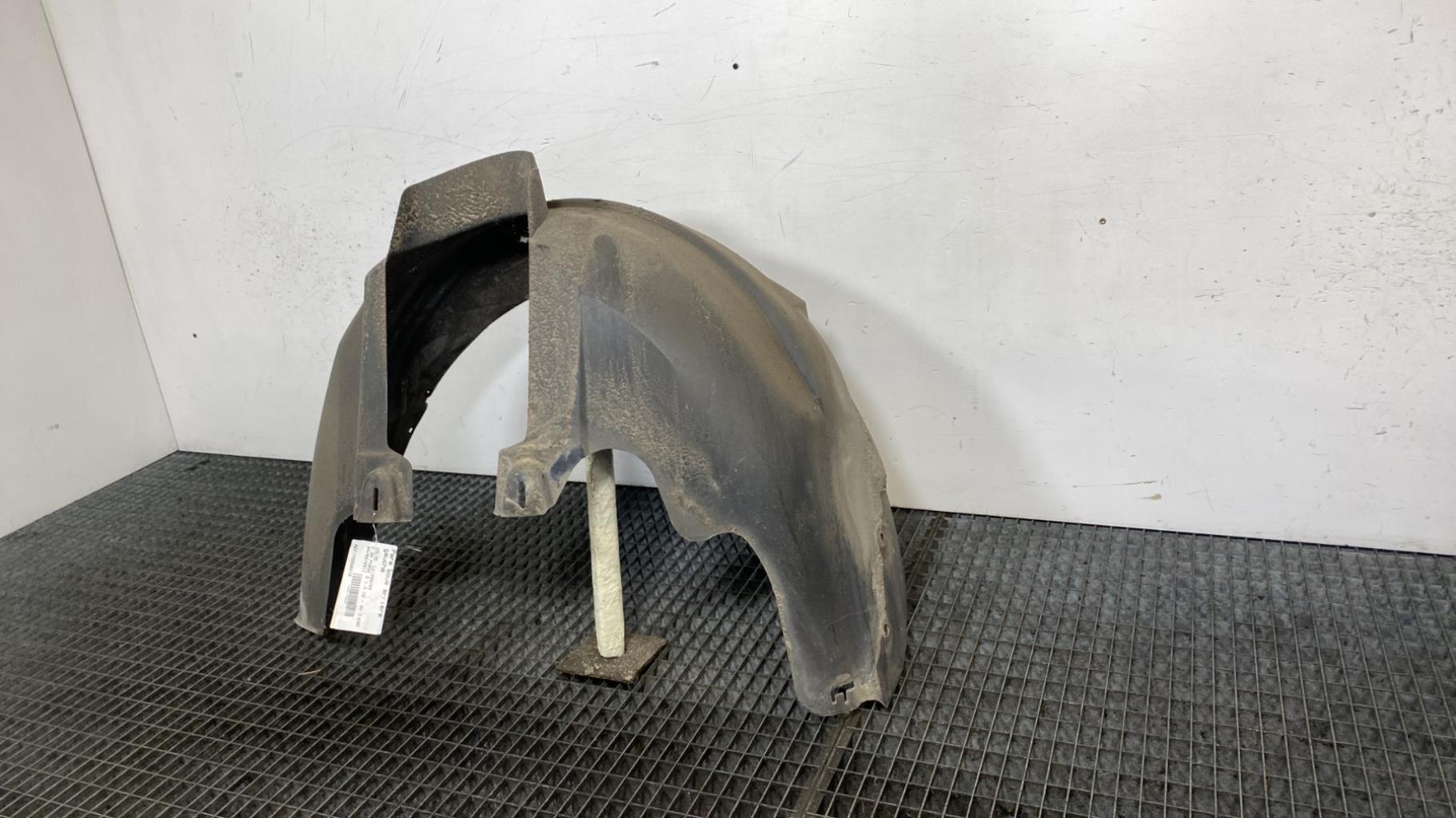 Parasale posteriore sinistro VOLVO C 30 PHASE 2 Diésel - 1