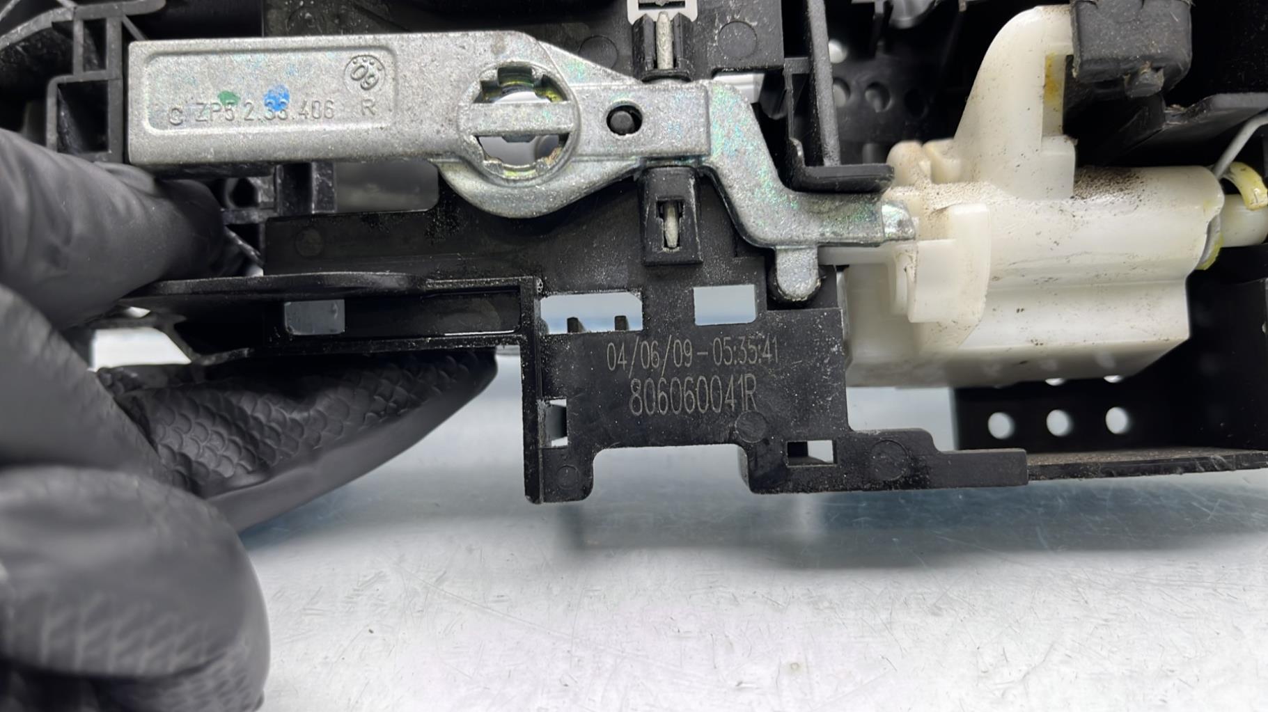 Maniglia portiera posteriore destra RENAULT MEGANE 3 PHASE 1 Diésel - 1