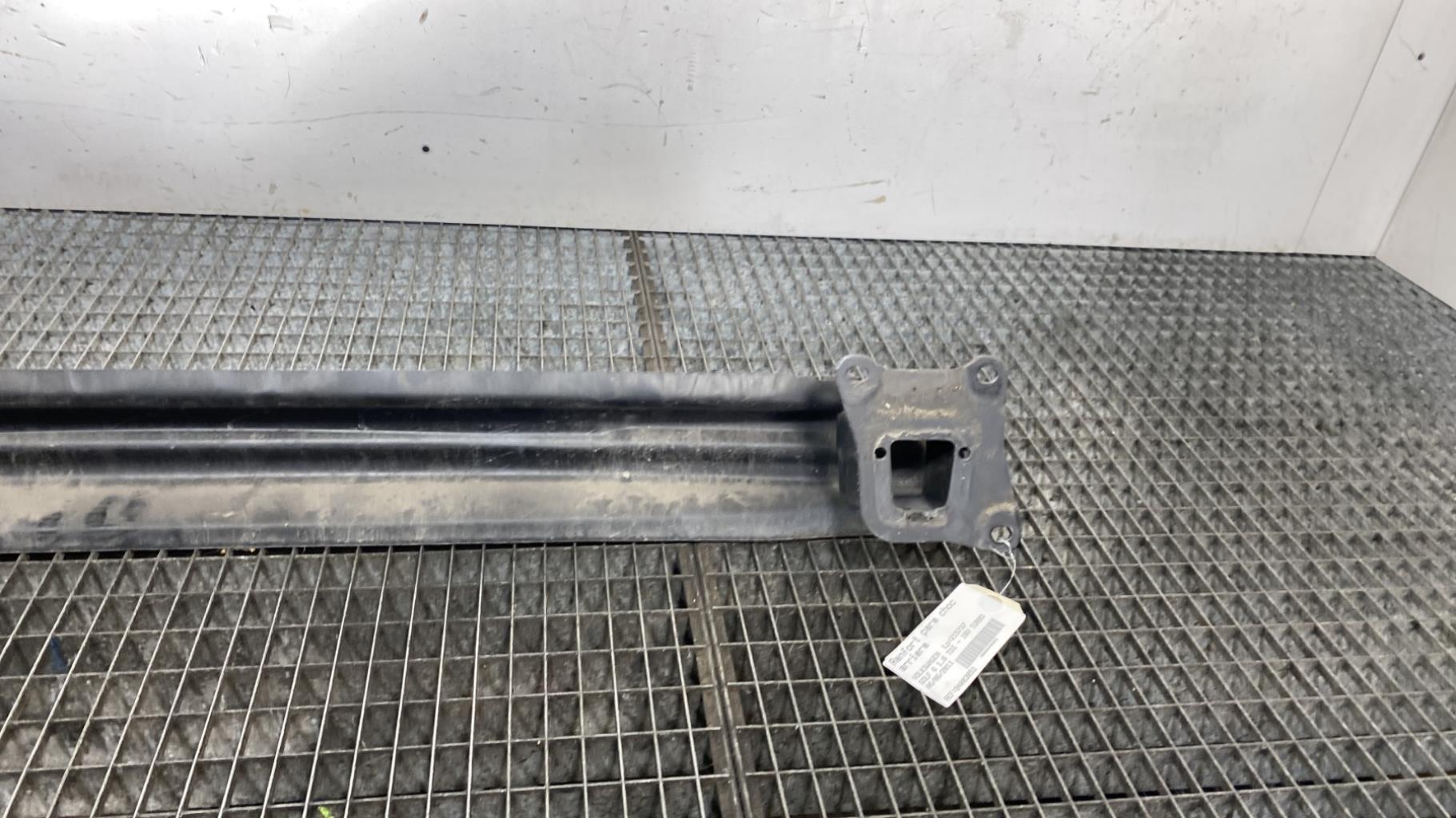 Traversa rinforzo paraurti posteriore VOLKSWAGEN GOLF 6 Diésel - 1
