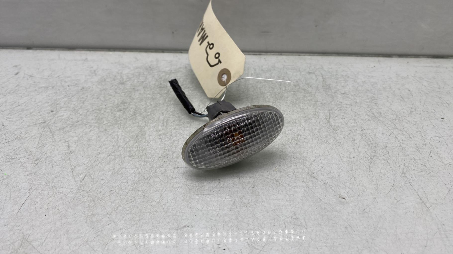 Ripetitore lampeggiante anteriore destro (Luci) MAZDA 3 1 PHASE 2 Diésel - 1