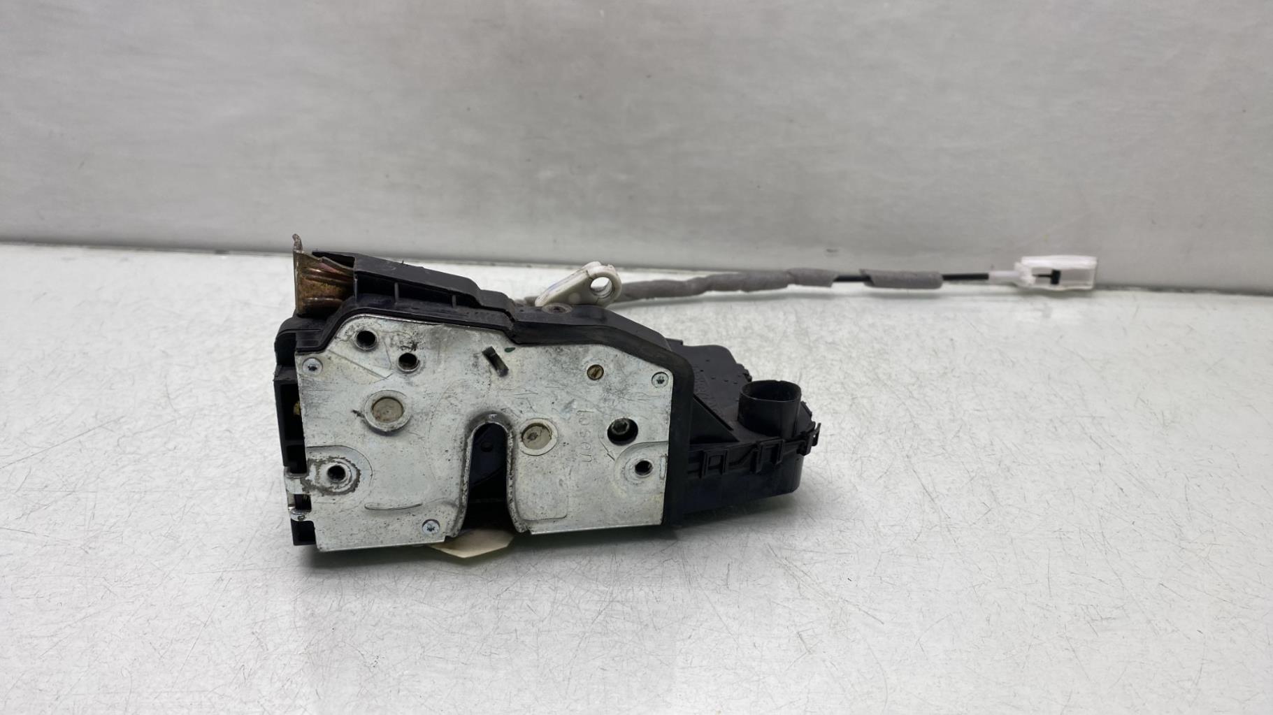 Serrure avant gauche BMW SERIE 3 E46 TOURING PHASE 2 BREAK  - 1