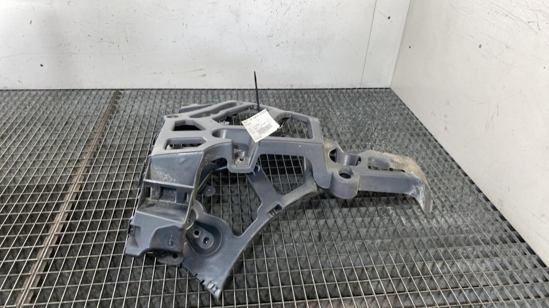 Support de pare chocs arriere RENAULT MEGANE 3 PHASE 1 Diesel - 1