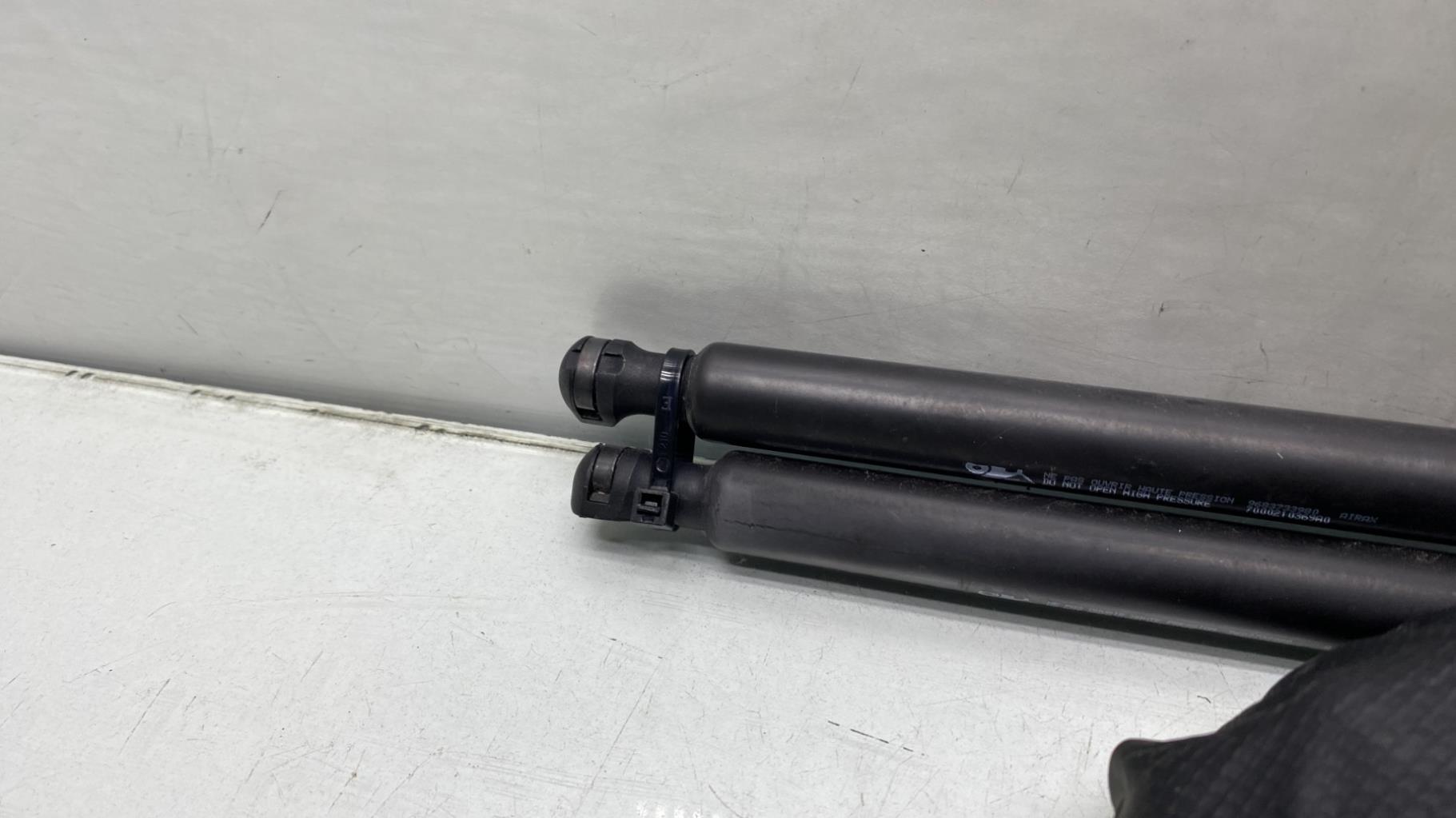 Verin de coffre CITROEN C3 2 PHASE 2 Essence - 1
