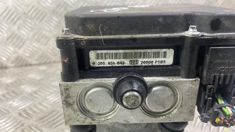 Blocco ABS (antibloccaggio freni) NISSAN QASHQAI 1 PHASE 2 Diésel - 1