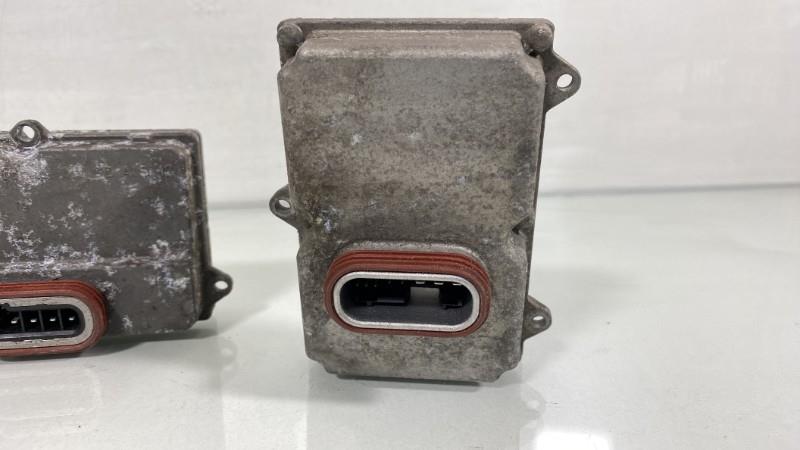 Boitier xenon AUDI A8 2 PHASE 1 Diesel - 1
