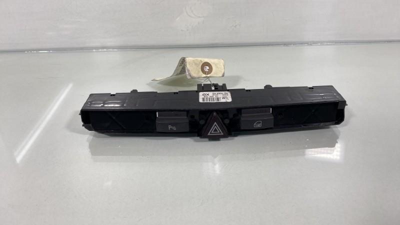 Bouton de warning OPEL ZAFIRA B PHASE 2 Diesel - 1