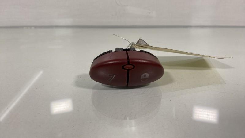Bouton de warning PEUGEOT 206 PHASE 2 Diesel - 1