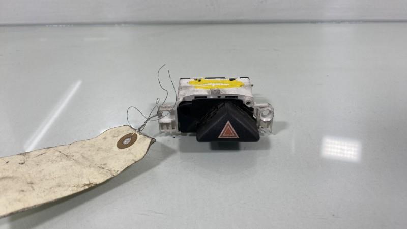 Bouton de warning FORD FOCUS 1 Diesel - 1