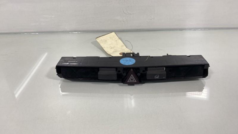 Bouton de warning OPEL ASTRA H PHASE 1 Diesel - 1