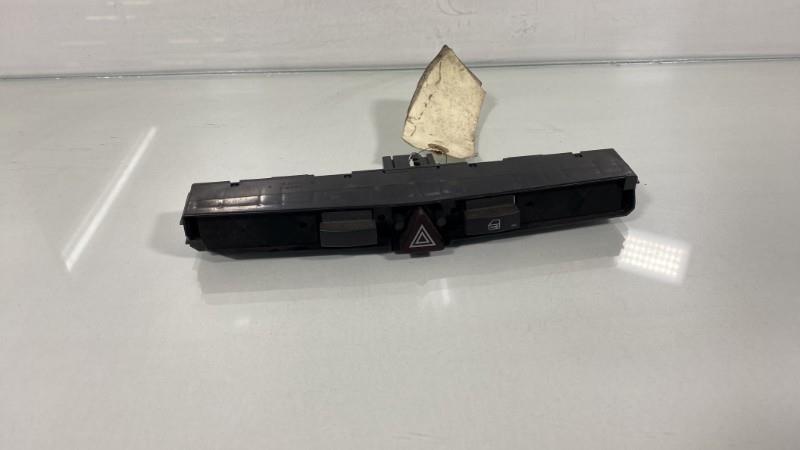 Bouton de warning OPEL ASTRA H PHASE 1 Diesel - 1