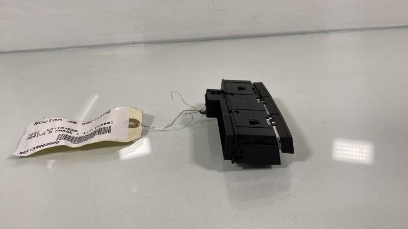 Bouton de warning OPEL MERIVA B PHASE 1 Diesel - 1