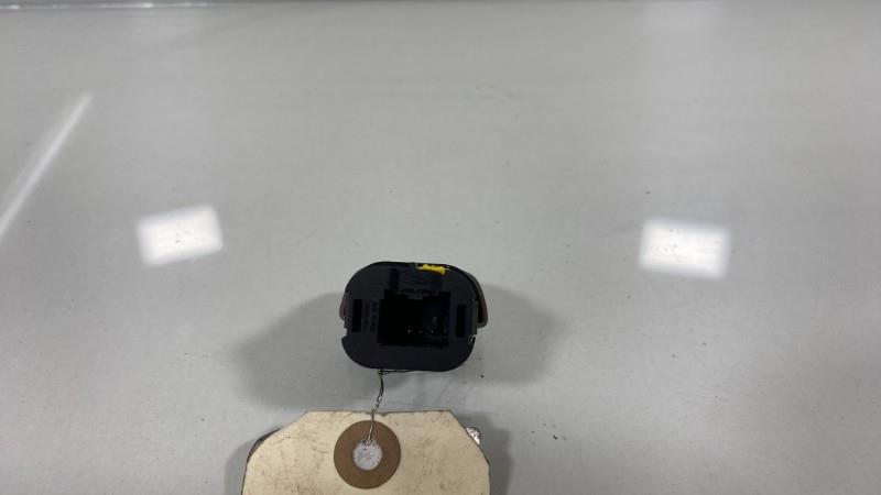 Bouton de warning FORD FOCUS 2 PHASE 2 Diesel - 1