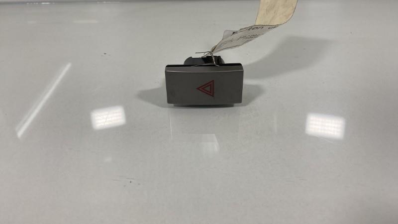 Bouton de warning FORD C-MAX 1 PHASE 2 Diesel - 1