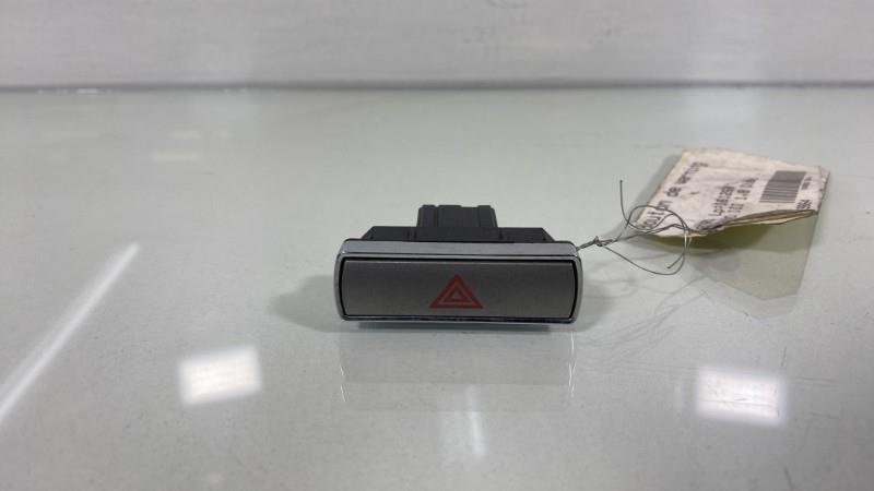 Bouton de warning FORD MONDEO 3 PHASE 1 BREAK Diesel - 1