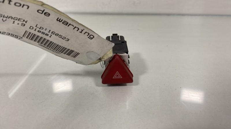 Bouton de warning VOLKSWAGEN GOLF 5 Diesel - 1