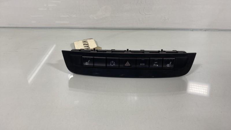 Interruttore luci emergenza MERCEDES CLASSE CLA 117 Diésel - 1