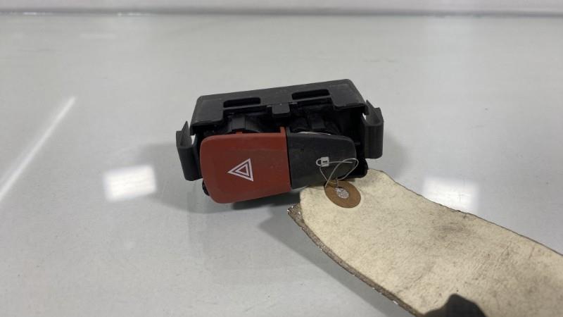 Bouton de warning RENAULT MEGANE 3 PHASE 1 Diesel - 1