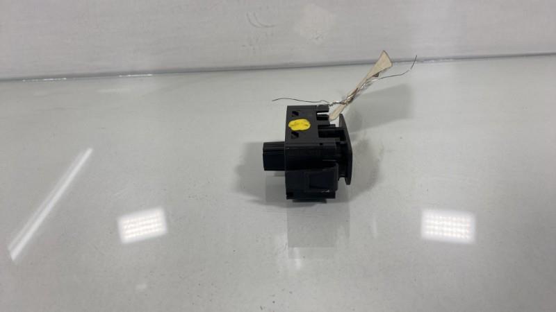 Interruttore luci emergenza RENAULT TRAFIC 3 COURT PHASE 1 Diésel - 1