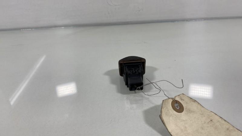 Bouton de warning NISSAN NOTE 1 PHASE 1 Essence - 1
