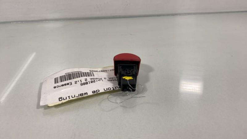 Bouton de warning NISSAN MICRA 3 PHASE 2 Essence - 1