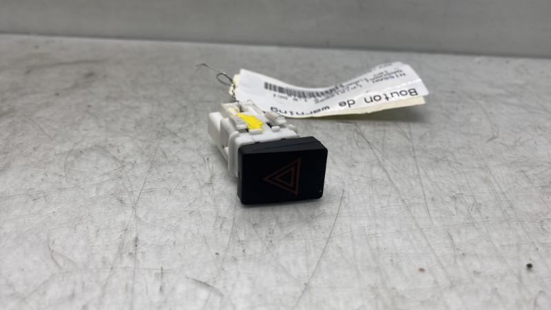 Interruttore luci emergenza NISSAN QASHQAI 1 PHASE 2 Diésel - 1