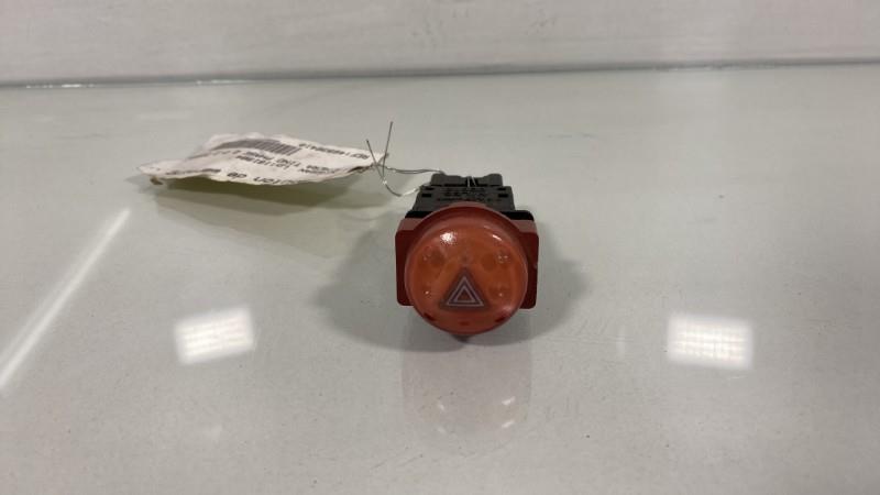 Interruttore luci emergenza NISSAN ALMERA TINO PHASE 2 Diésel - 1