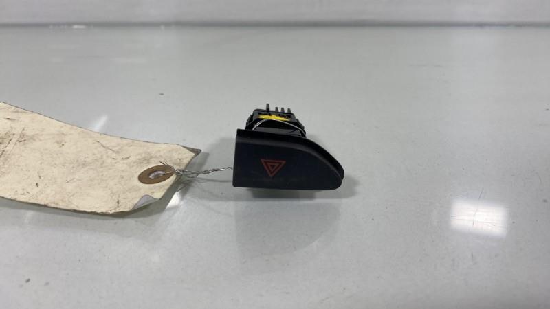 Bouton de warning RENAULT CLIO 4 PHASE 1 Diesel - 1