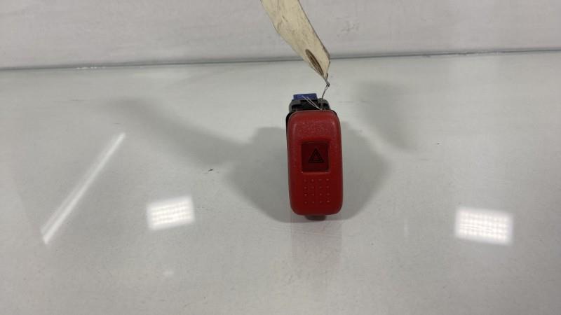 Bouton de warning HONDA LOGO Essence - 1